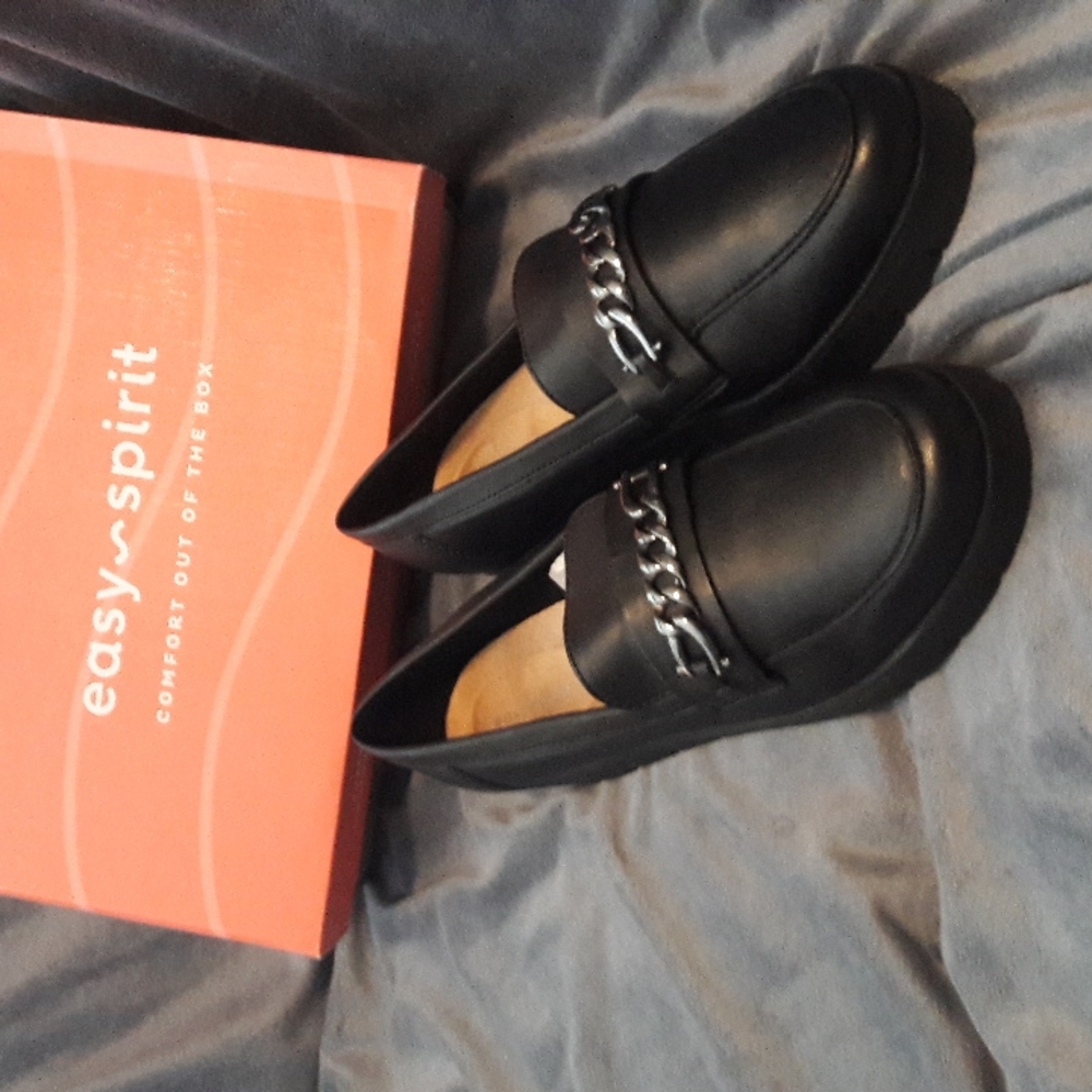 Easy Spirit Owen black loafer womens 10